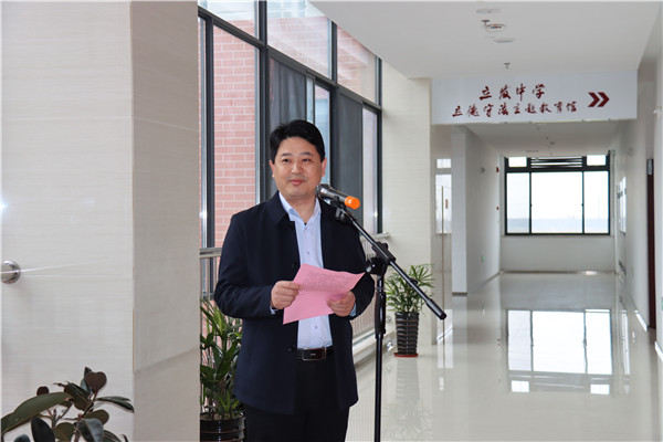 037df2ef72db4a7780dc180dd3ada112.jpg